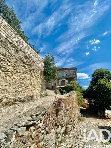Maison de village à Lussan (30580)