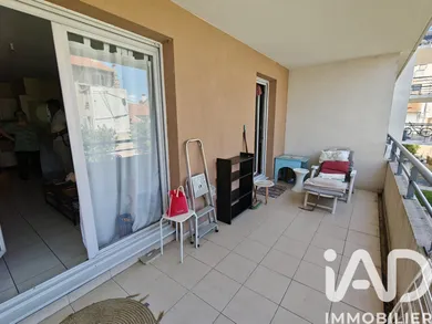 Apartment in Nîmes (30900)