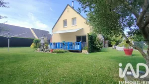 Detached house in Saint-Planchers (50400)