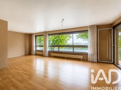 Apartment in Rouen (76100)