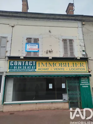 Building in Souppes-sur-Loing (77460)