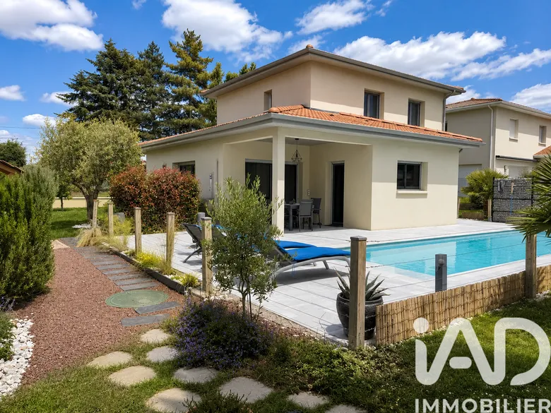 Maison 4 pièces 110 m² · à Brindas · 110 m² · 649 000 €