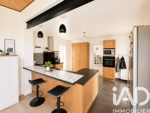 House in Cavignac (33620)