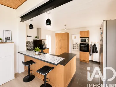 House in Cavignac (33620)