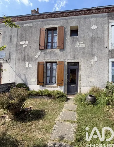 Village house in Amailloux (79350)
