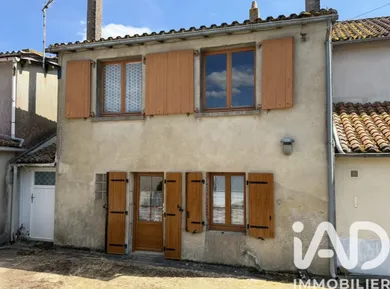 Village house in Amailloux (79350)
