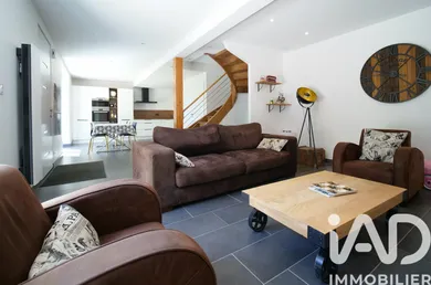 Maison à Locoal-Mendon (56550)