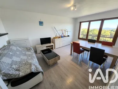 Apartment in Cambrai (59400)