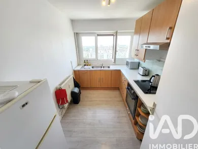 Apartment in Cambrai (59400)
