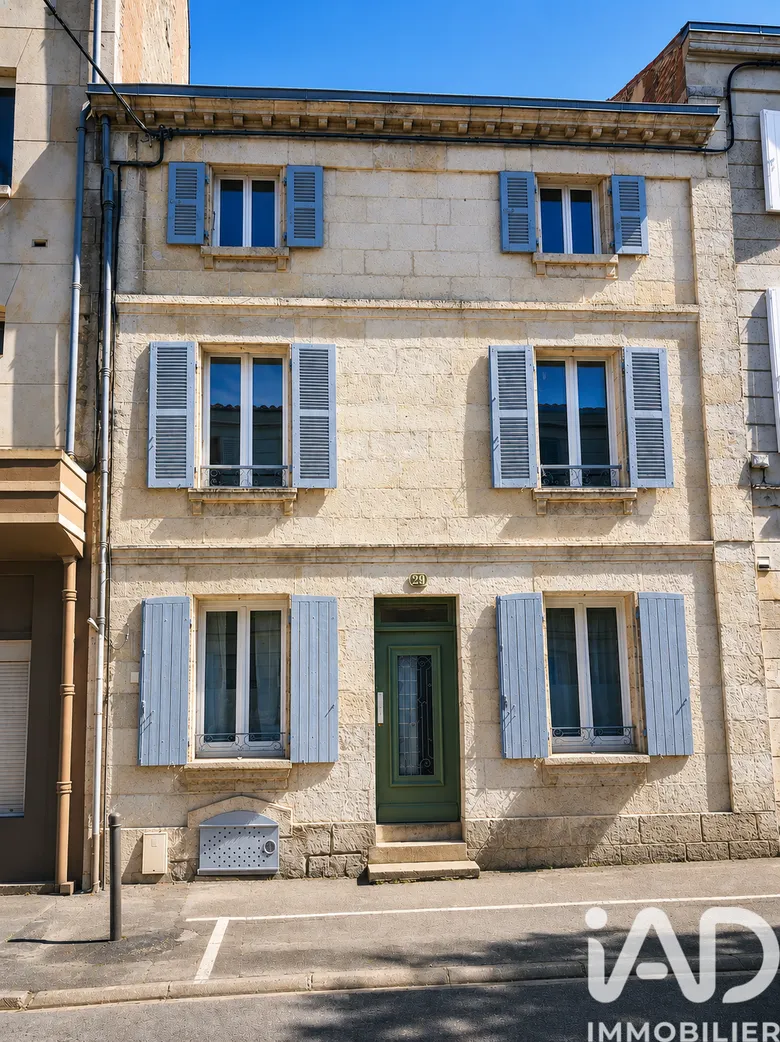 Maison 6 pièces 153 m² · à Niort · 153 m² · 320 000 €