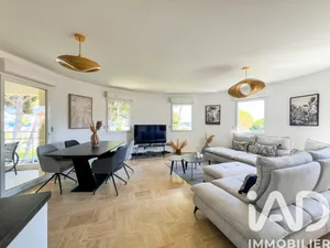 Appartement à Hyères (83400)