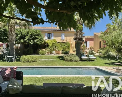 Bastide in Saint-Cyr-sur-Mer (83270)