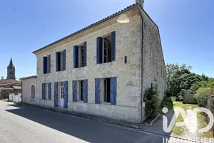 Demeure à Civrac-en-Médoc (33340)