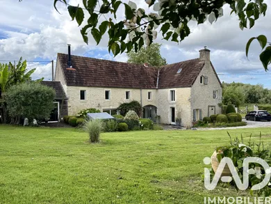 Maison à Esquay-sur-Seulles (14400)