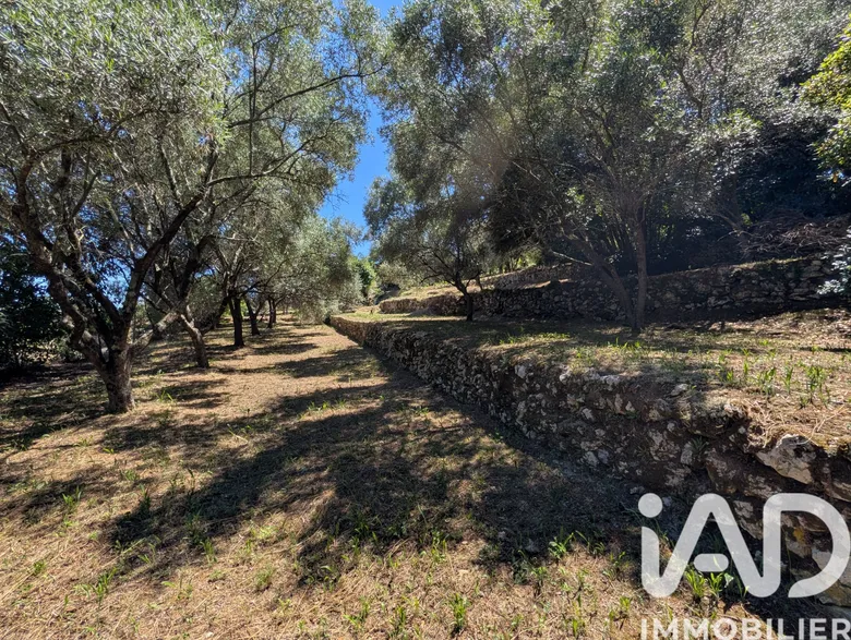 Terrain 120 m² · à Grasse · 120 m² · 275 000 €