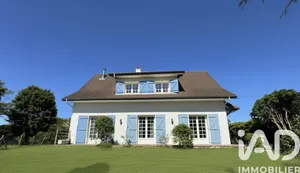 Maison à Saint-Armou (64160)