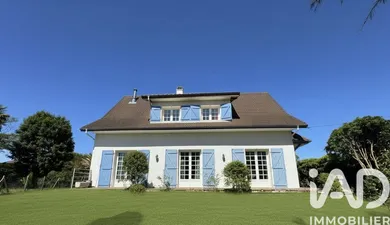 Maison à Saint-Armou (64160)