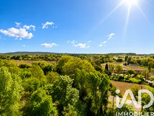 Appartement à La Tour-d'Aigues (84240)