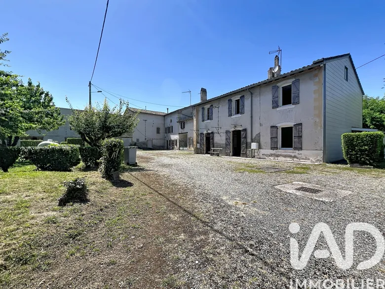 Maison 17 pièces 363 m² · à Saint-Martory · 363 m² · 285 000 €