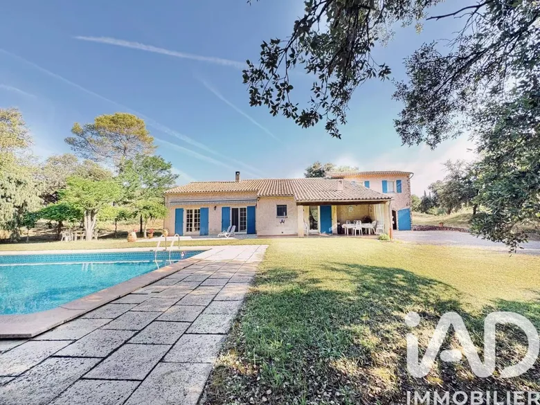 Maison 5 pièces 175 m² · à Le Luc · 175 m² · 639 000 €