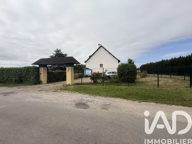 Traditional house in Saulcet (03500)