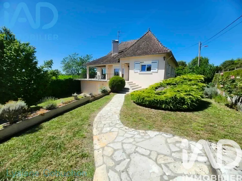 Maison 6 pièces 172 m² · à Mareuil · 172 m² · 250 000 €