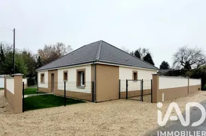 House in Jouy-le-Châtel (77970)