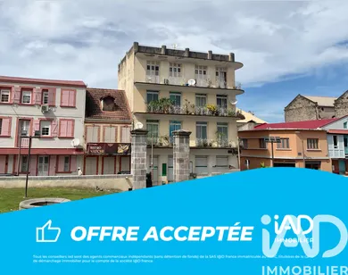 Building in Saint-Pierre (97250)