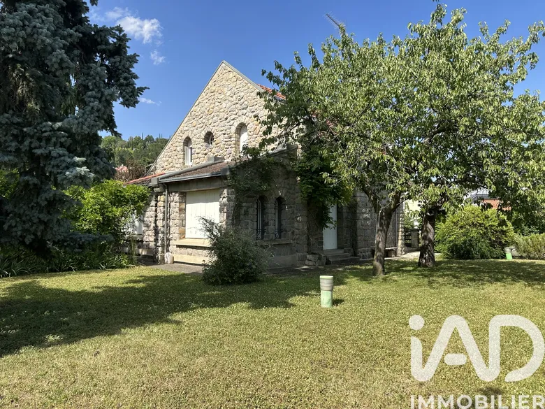 Maison 8 pièces 188 m² · à Clermont-Ferrand · 188 m² · 648 000 €