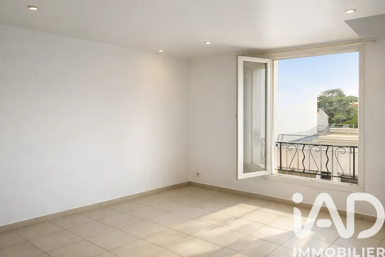 Appartement 3 pièces 33 m² · à Aubervilliers · 33 m² · 165 300 €