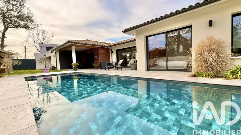 Maison 6 pièces 146 m² · à Bouliac · 146 m² · 799 000 €
