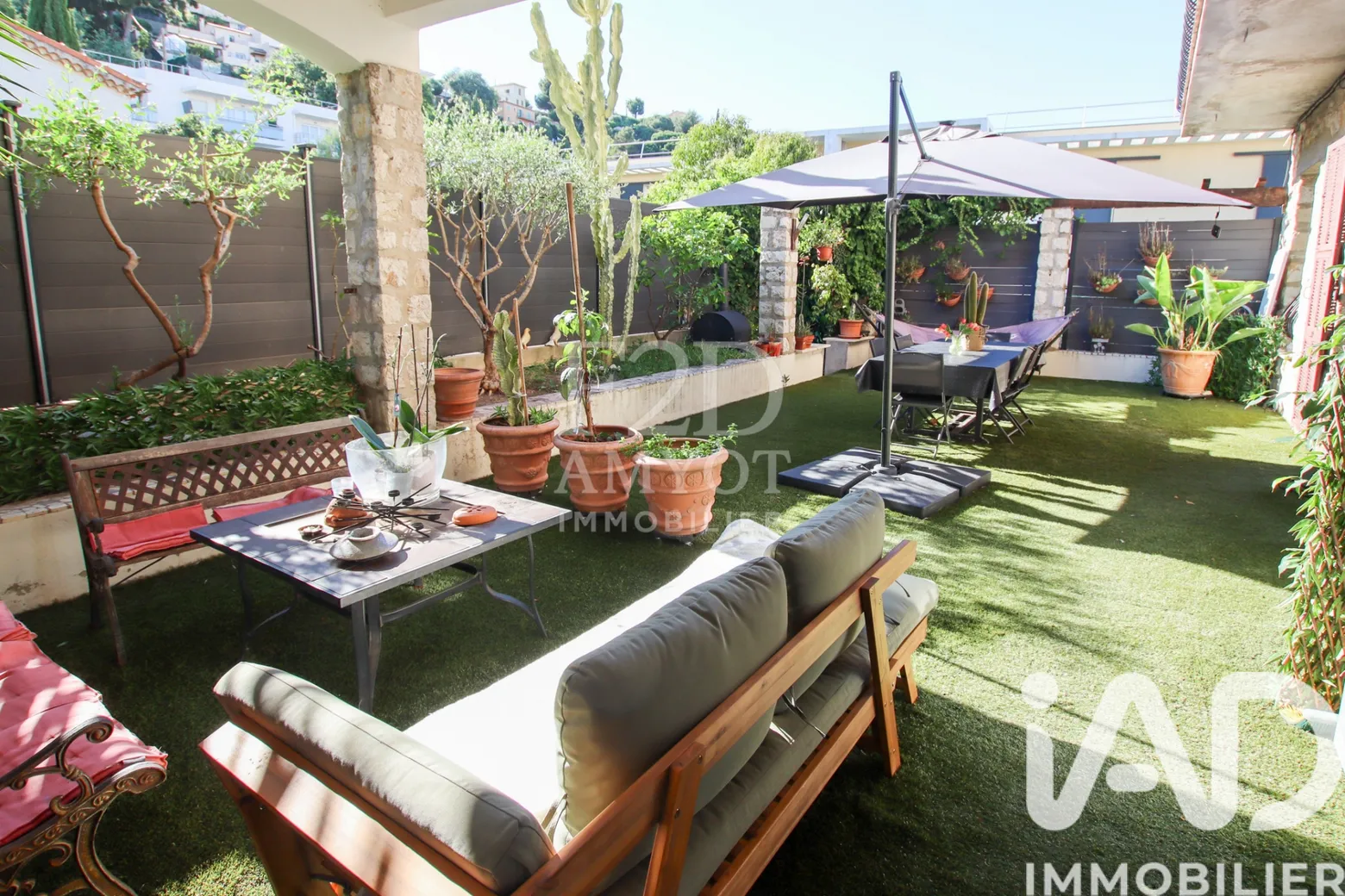Vente appartement à Saint-Laurent-du-Var (06700) : appartement 5 pièces 157 m² - 2026679 — 2