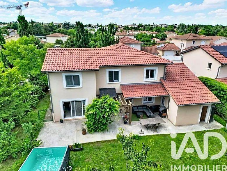 Maison 7 pièces 192 m² · à Corbas · 192 m² · 540 000 €