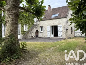 Maison de village à Larchant (77760)