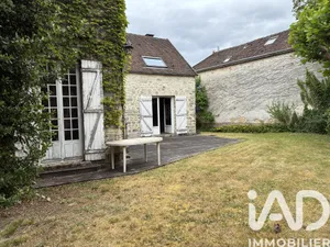 Maison de village à Larchant (77760)