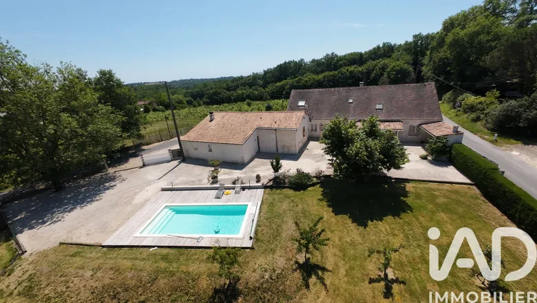 Maison 9 pièces 206 m² · à Bergerac · 206 m² · 389 000 €
