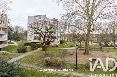 Apartment in Maisons-Laffitte (78600)