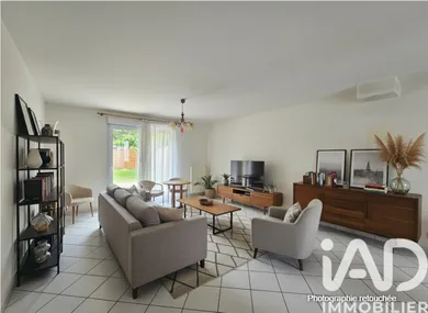 Maison traditionnelle à Trilport (77470)