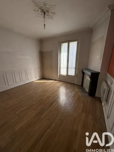 Apartment in Asnières-sur-Seine (92600)
