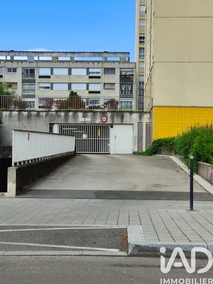 Parking in Dijon (21000)