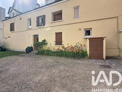 Immeuble à Villiers-sur-Marne (94350)
