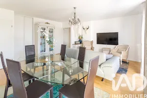 Apartment in Serris (77700)