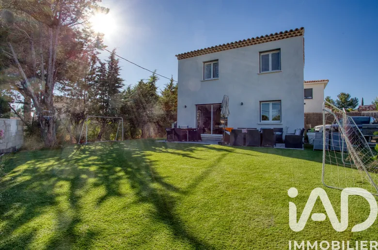 Maison 4 pièces 83 m² · à Roquebrune-sur-Argens · 83 m² · 470 000 €
