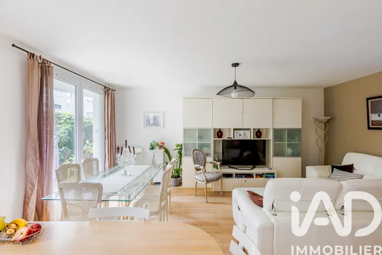 Appartement 4 pièces 77 m² · à Jouy-le-Moutier · 76,7 m² · 225 000 €