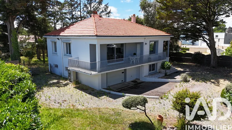 Maison 6 pièces 151 m² · à Chaumes-en-Retz · 150,5 m² · 372 600 €