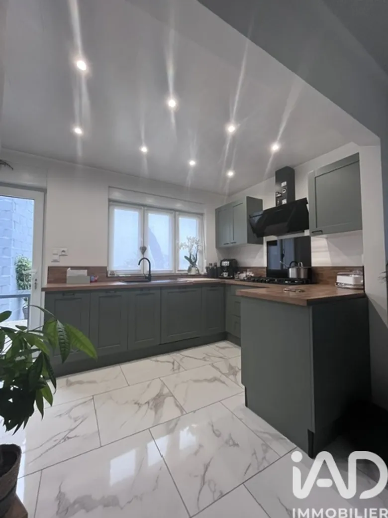 Maison 6 pièces 118 m² · à Hautmont · 118 m² · 230 000 €