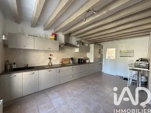 Townhouse in Saint-Laurent-en-Gâtines (37380)