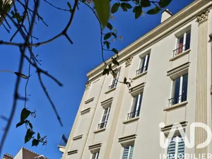 Apartment in Saint-Germain-en-Laye (78100)