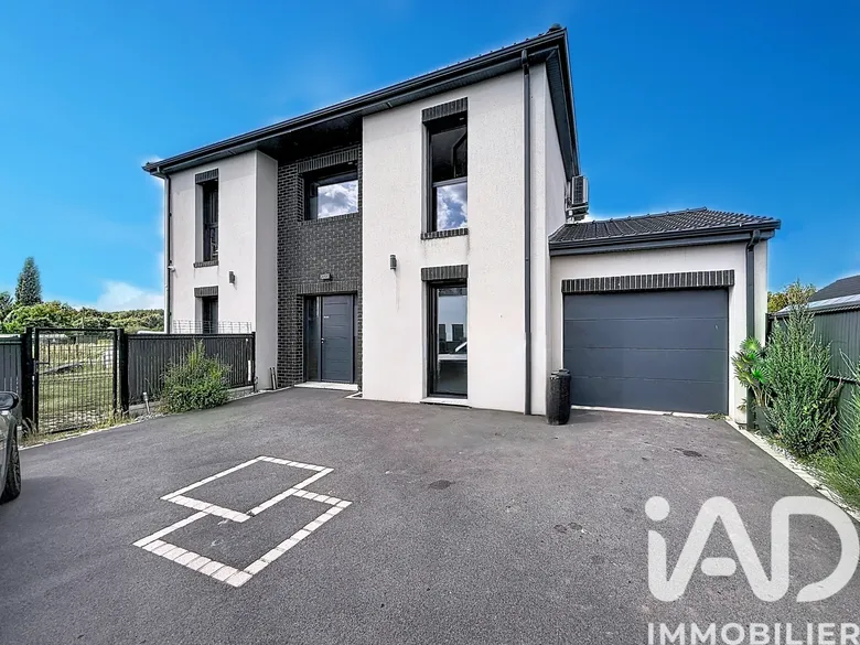 Maison 5 pièces 135 m² · à Auberchicourt · 135 m² · 298 900 €