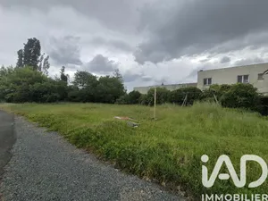 Terrain à Thouars (79100)